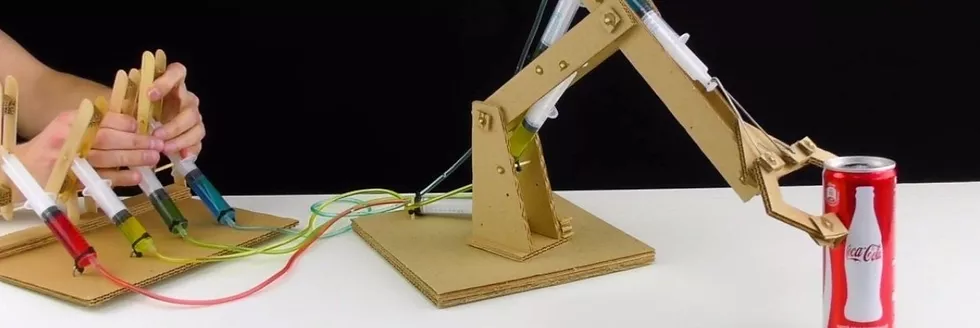 hydraulic cardboard hand